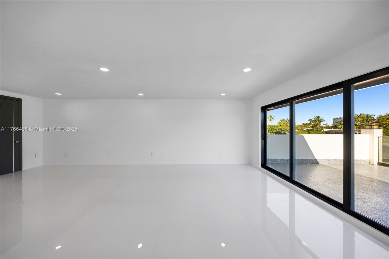 GOLDEN ISLES SEC D REPLAT - Residential