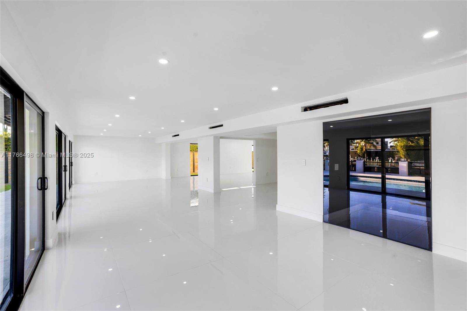 GOLDEN ISLES SEC D REPLAT - Residential