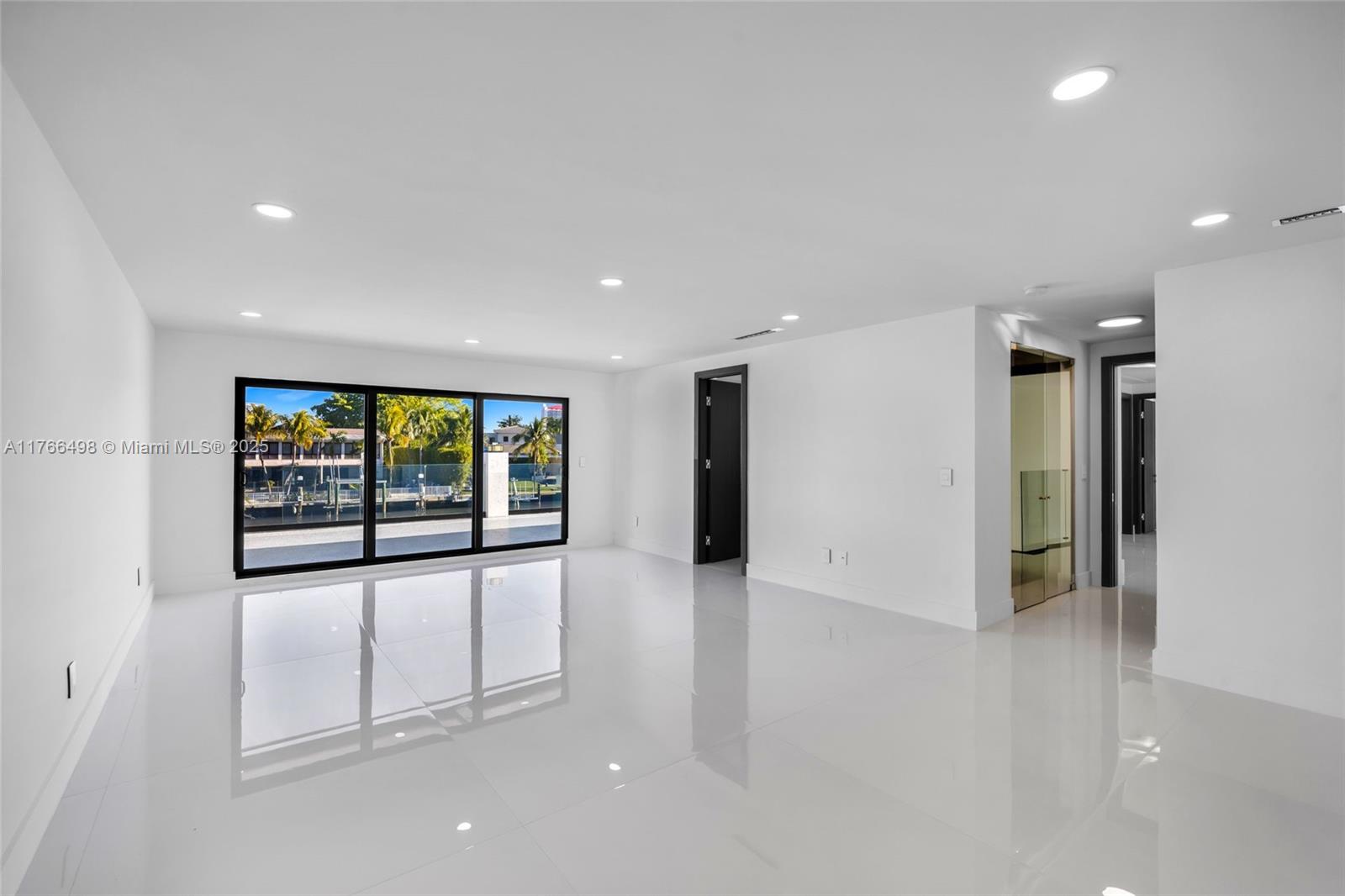 GOLDEN ISLES SEC D REPLAT - Residential