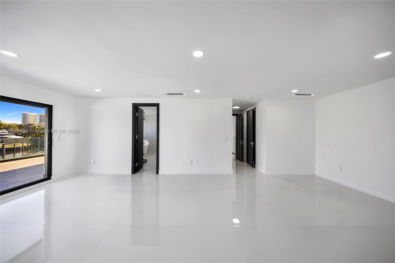 GOLDEN ISLES SEC D REPLAT - Residential