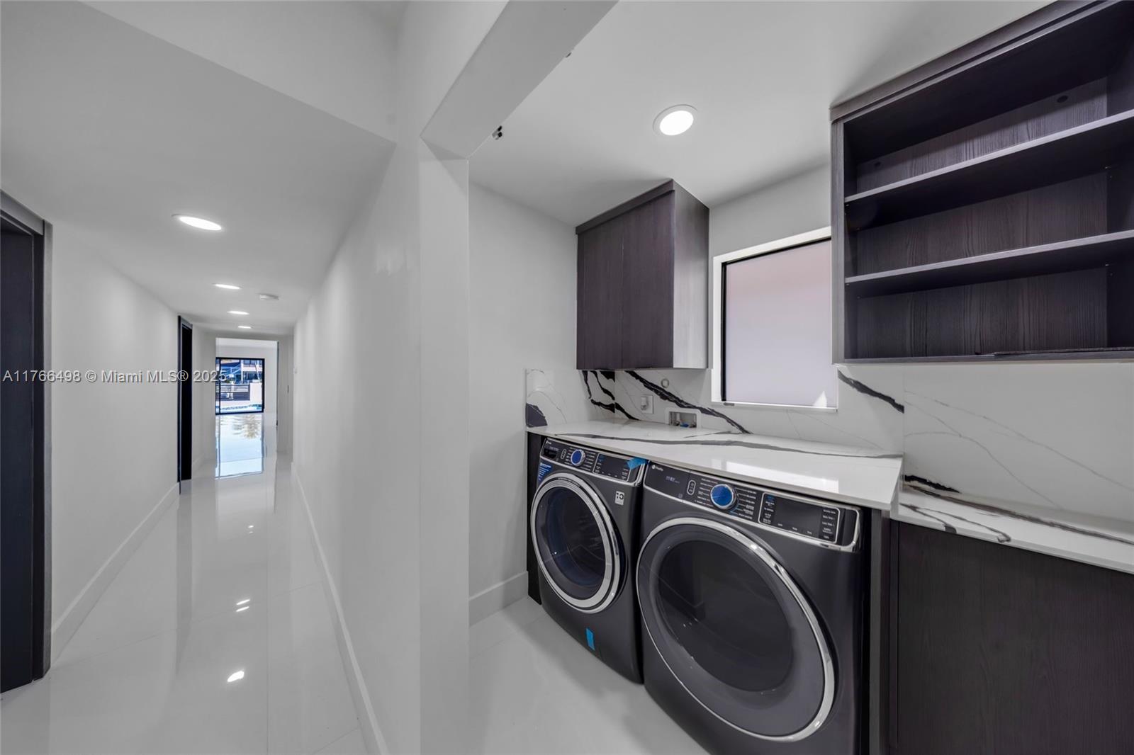 GOLDEN ISLES SEC D REPLAT - Residential