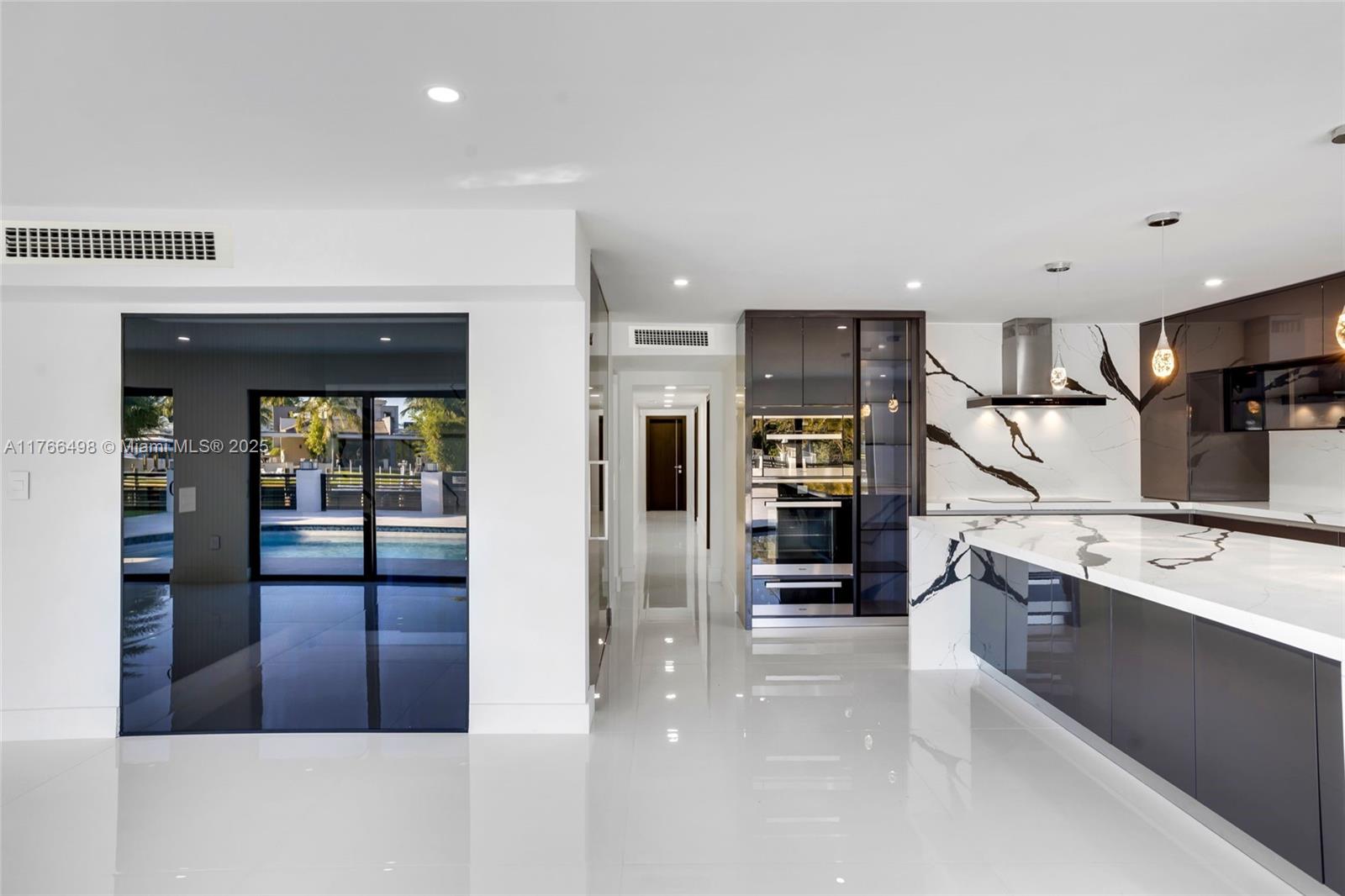 GOLDEN ISLES SEC D REPLAT - Residential