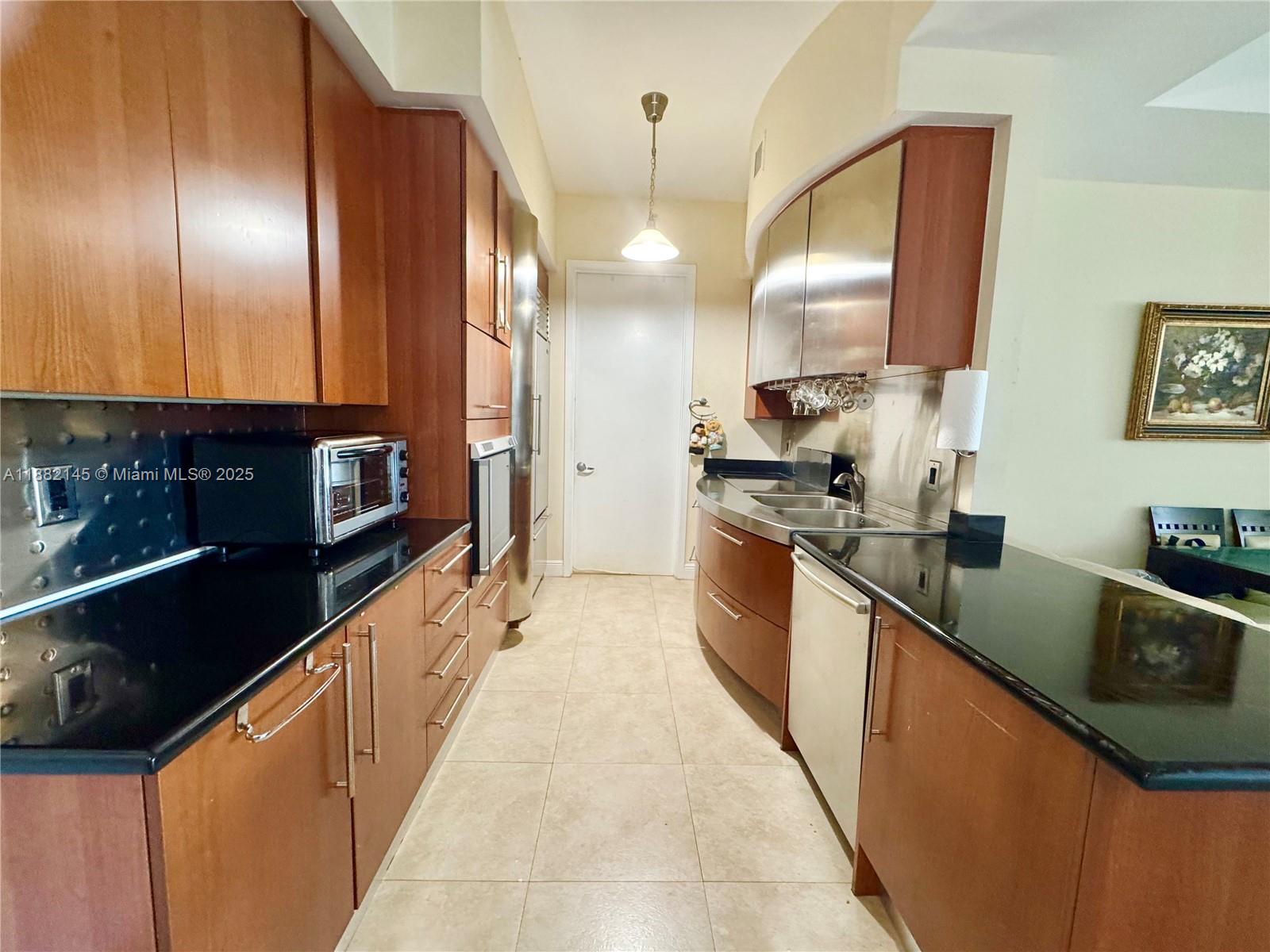 TRUMP PALACE CONDO - Residential