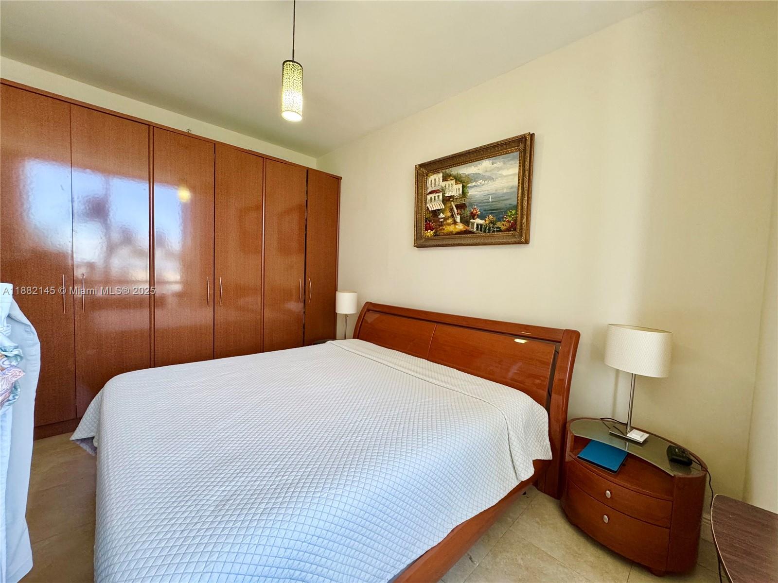 TRUMP PALACE CONDO - Residential