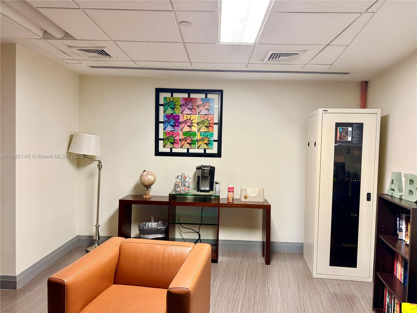 TRUMP PALACE CONDO - Residential