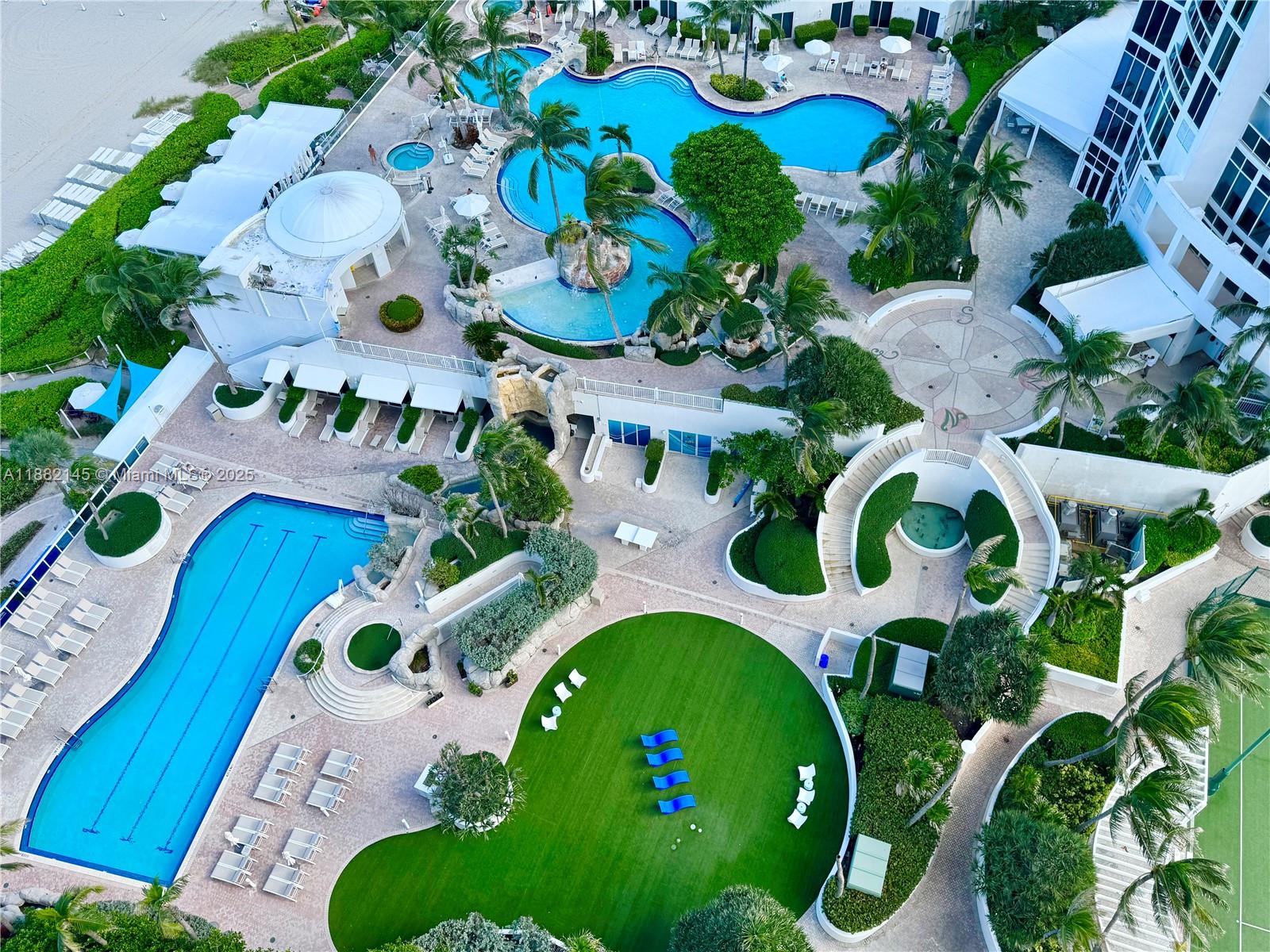 18101 Collins Ave 602
