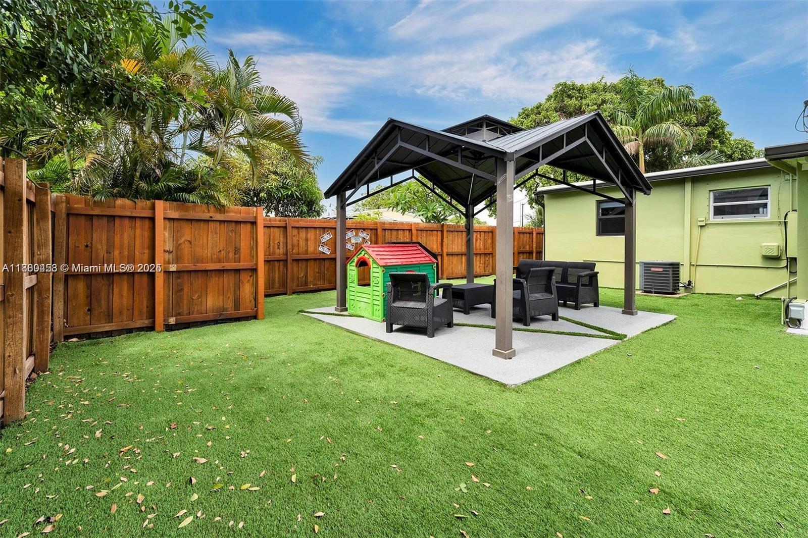 COLLIER MANOR FIRST ADD - Residential Lease