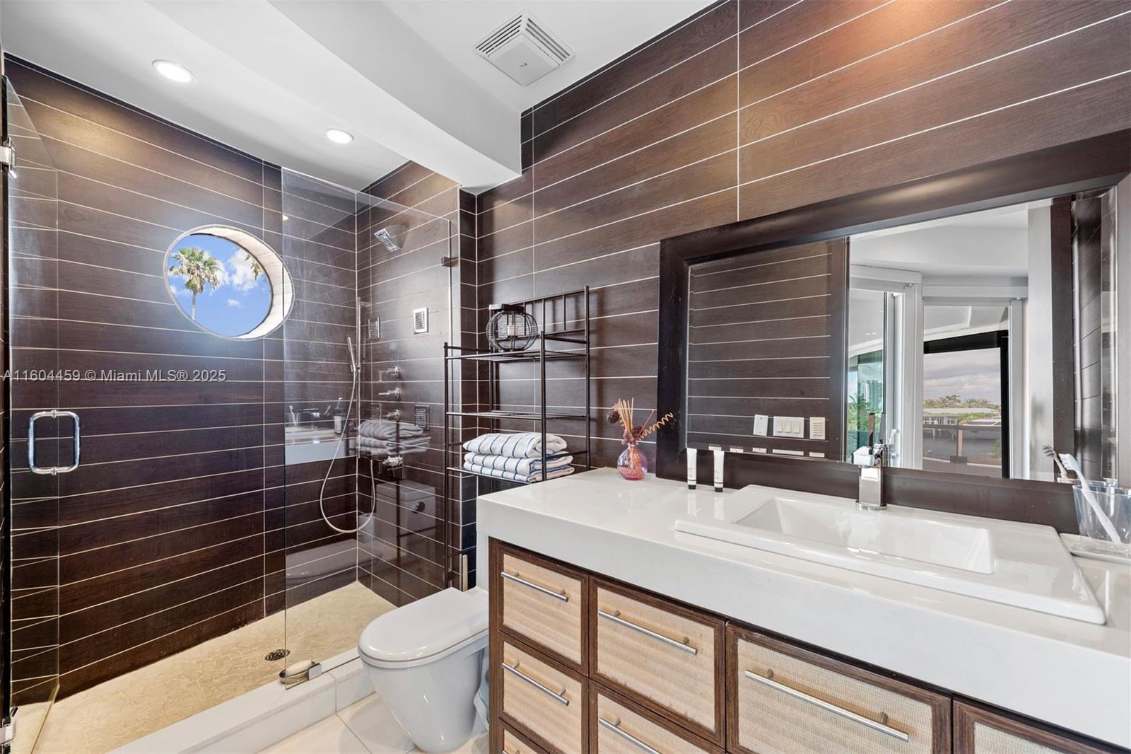 EASTERN SHORES 1ST ADDN - Residential