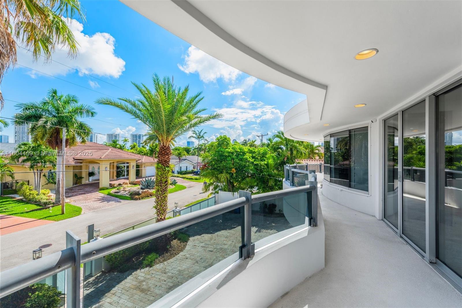 EASTERN SHORES 1ST ADDN - Residential