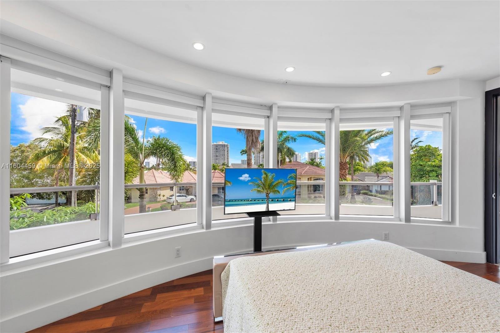 EASTERN SHORES 1ST ADDN - Residential