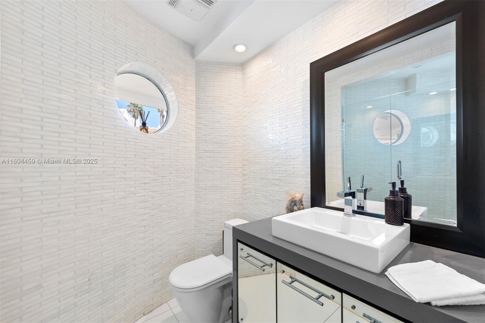 EASTERN SHORES 1ST ADDN - Residential
