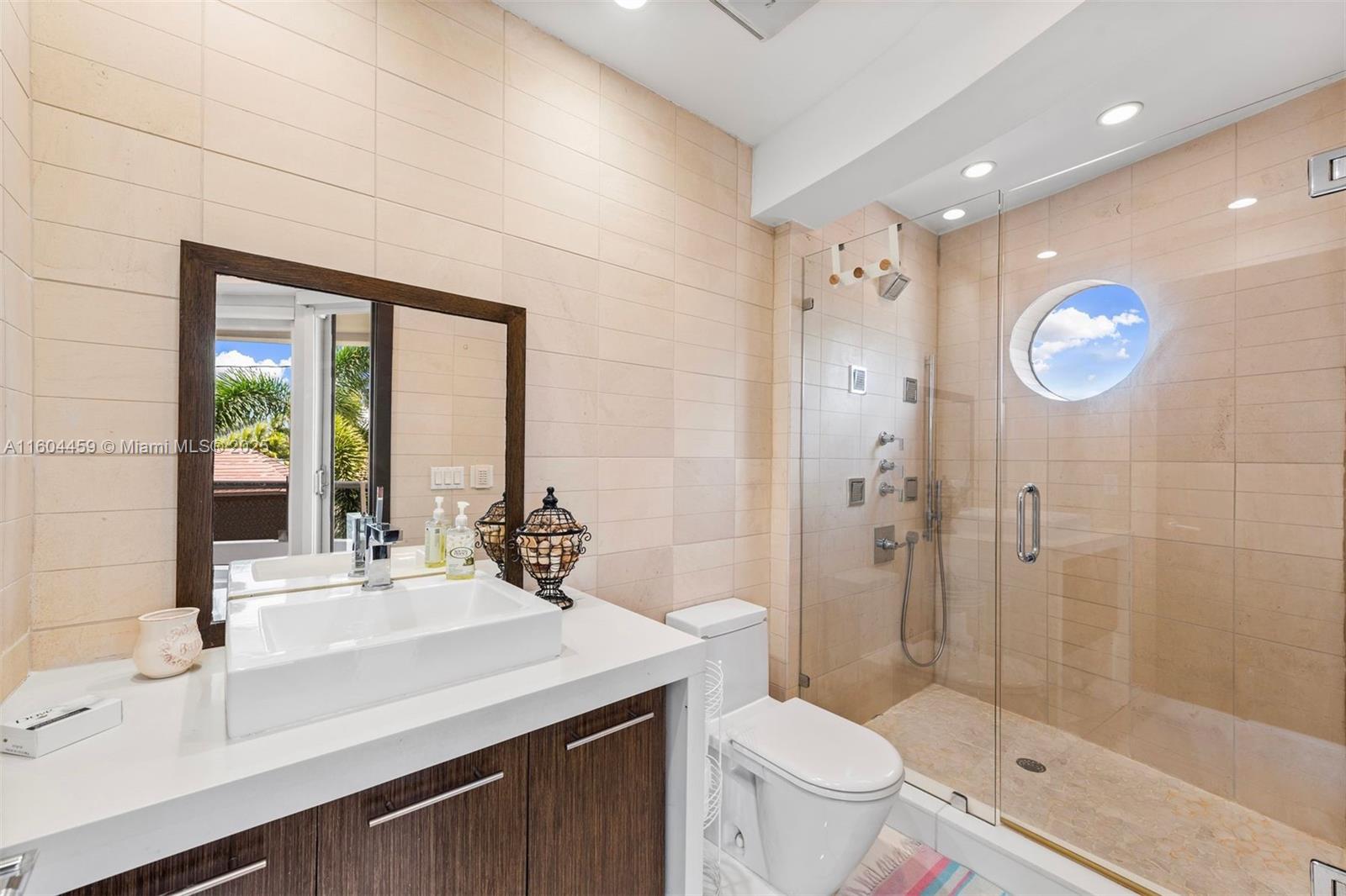 EASTERN SHORES 1ST ADDN - Residential