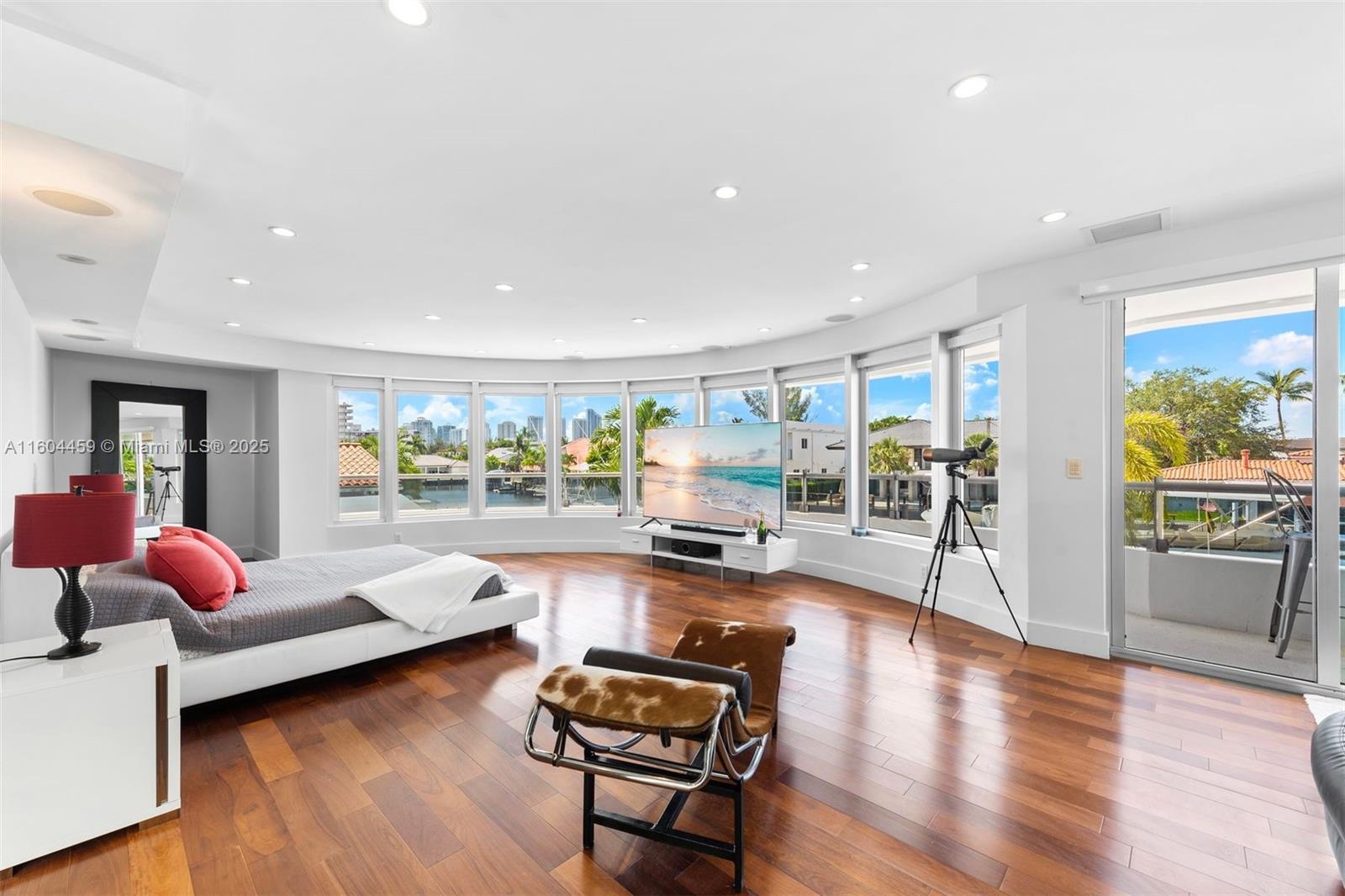 EASTERN SHORES 1ST ADDN - Residential
