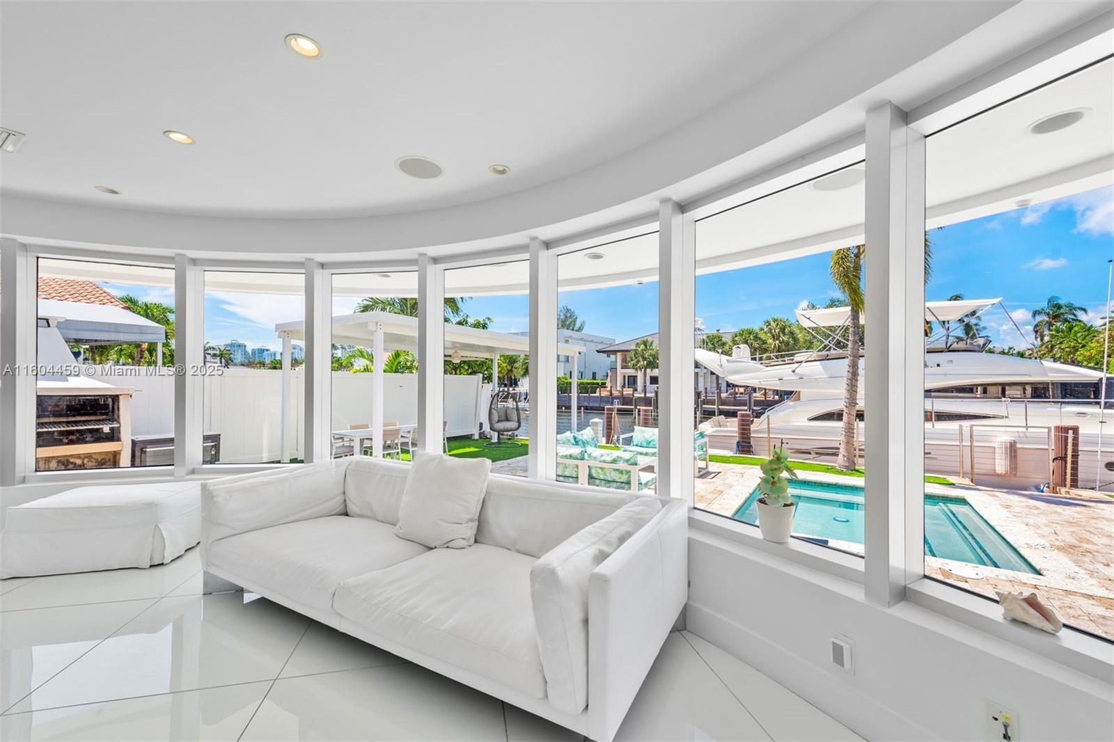 EASTERN SHORES 1ST ADDN - Residential