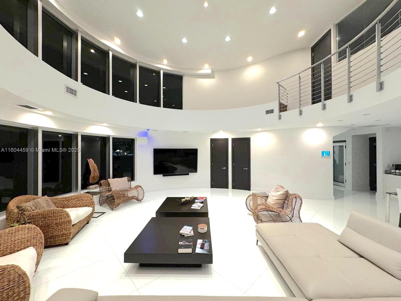 EASTERN SHORES 1ST ADDN - Residential