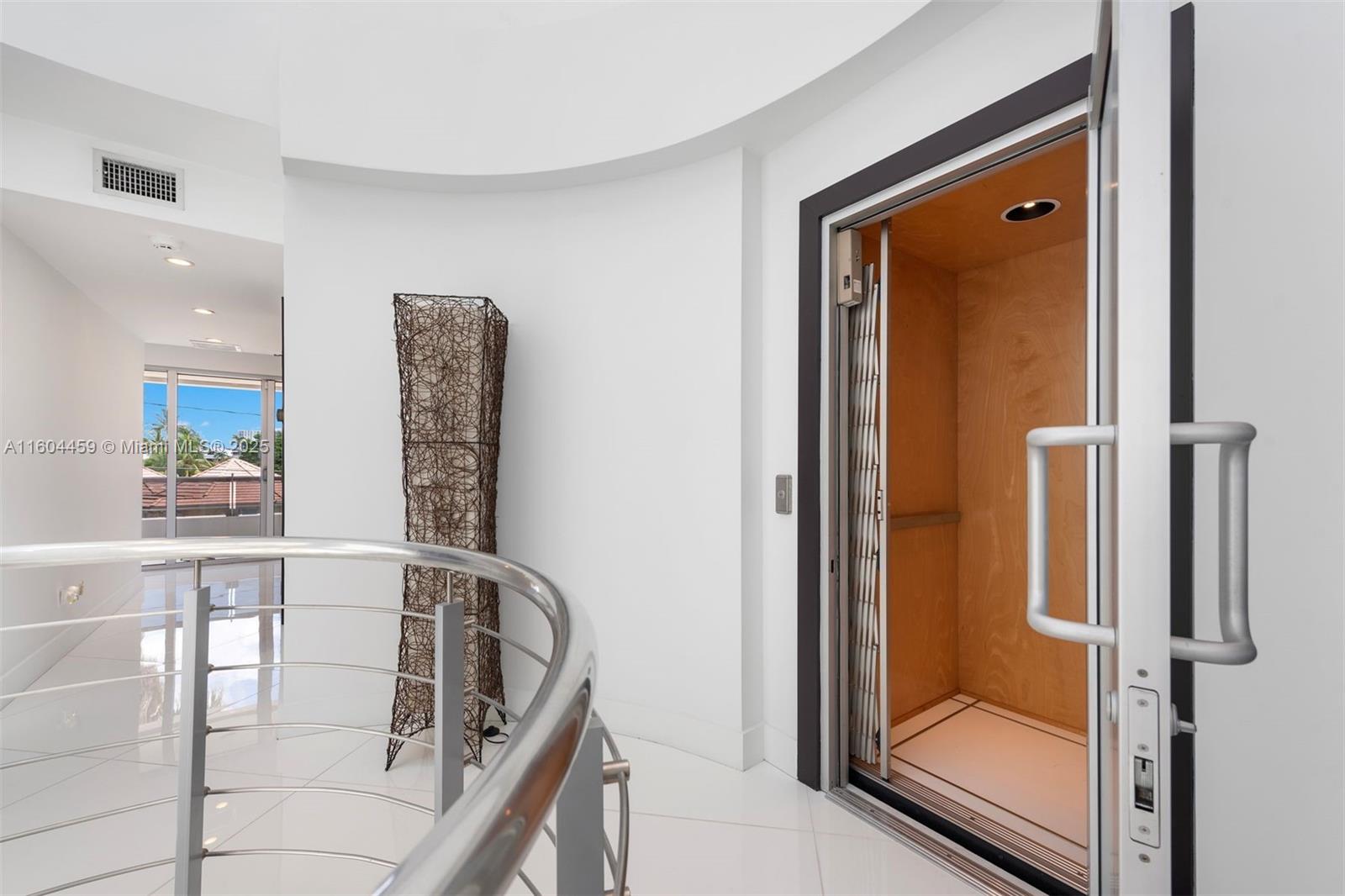 EASTERN SHORES 1ST ADDN - Residential