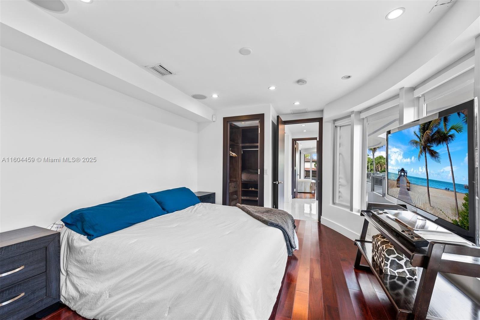 EASTERN SHORES 1ST ADDN - Residential