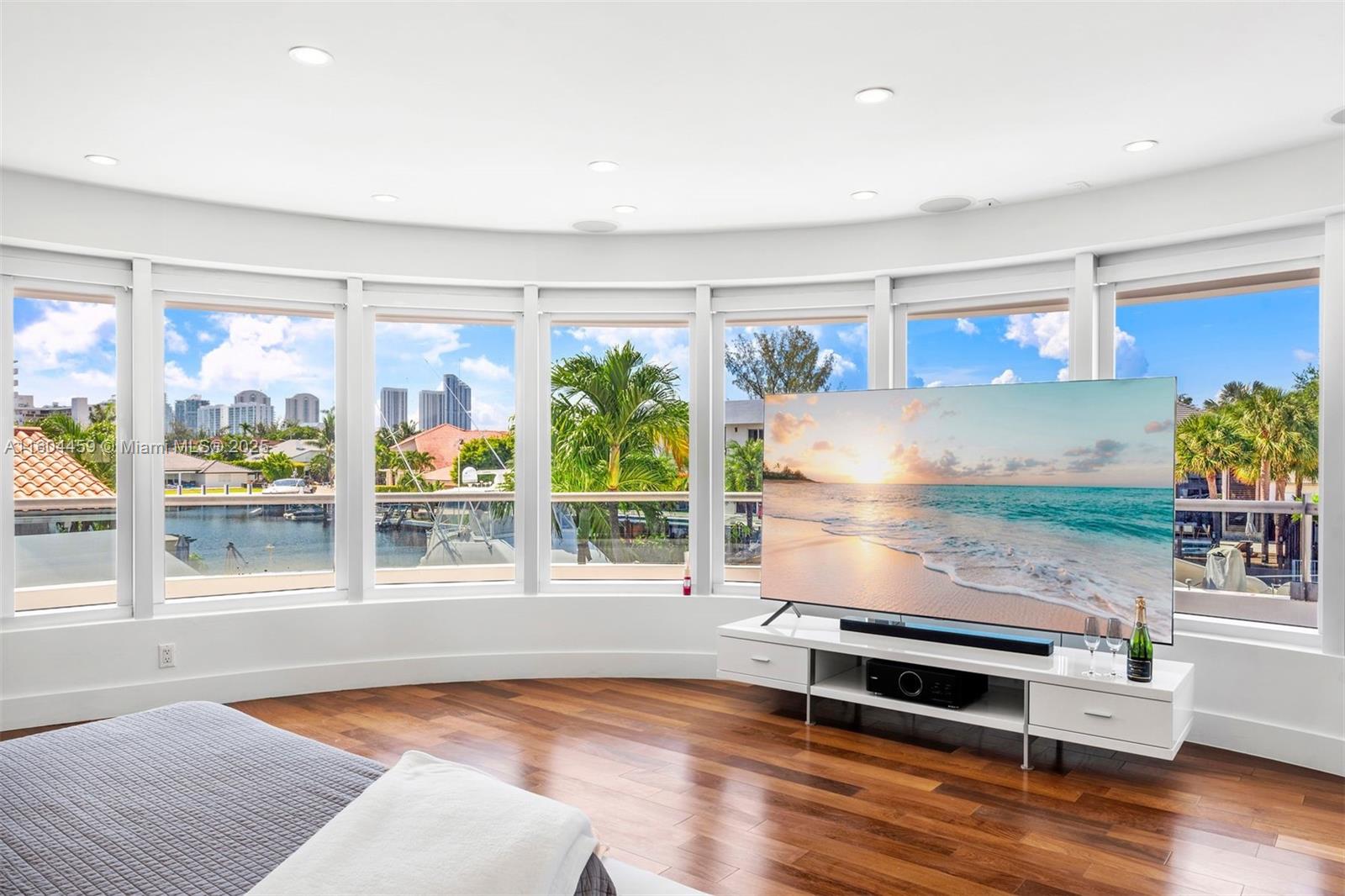 EASTERN SHORES 1ST ADDN - Residential