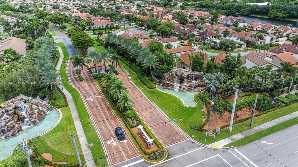 Photo of 6603 Via Regina #50, Boca Raton, FL 33433 (MLS # A11846831)