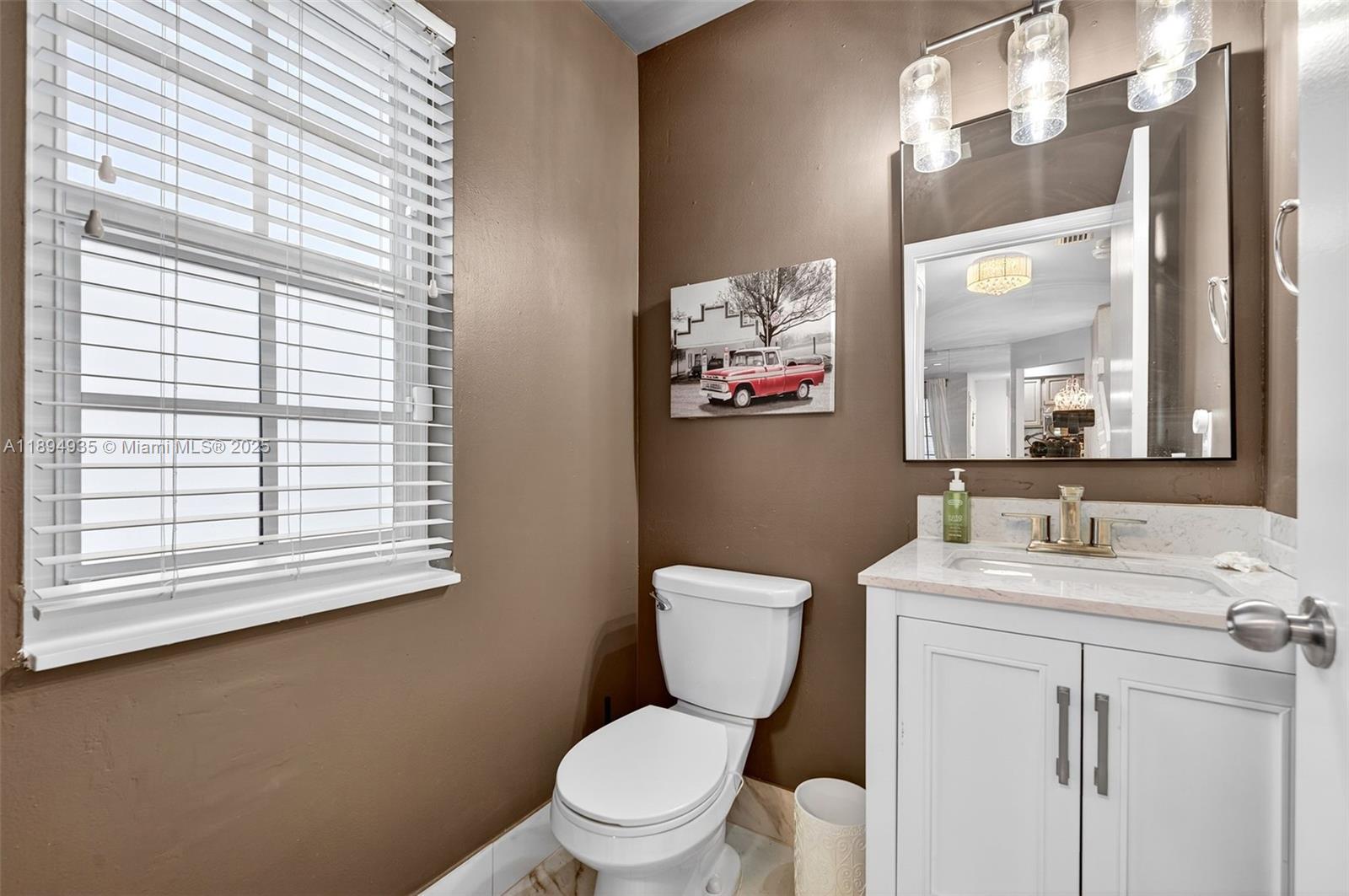 EAGLES NEST TOWNHOMES CON - Residential