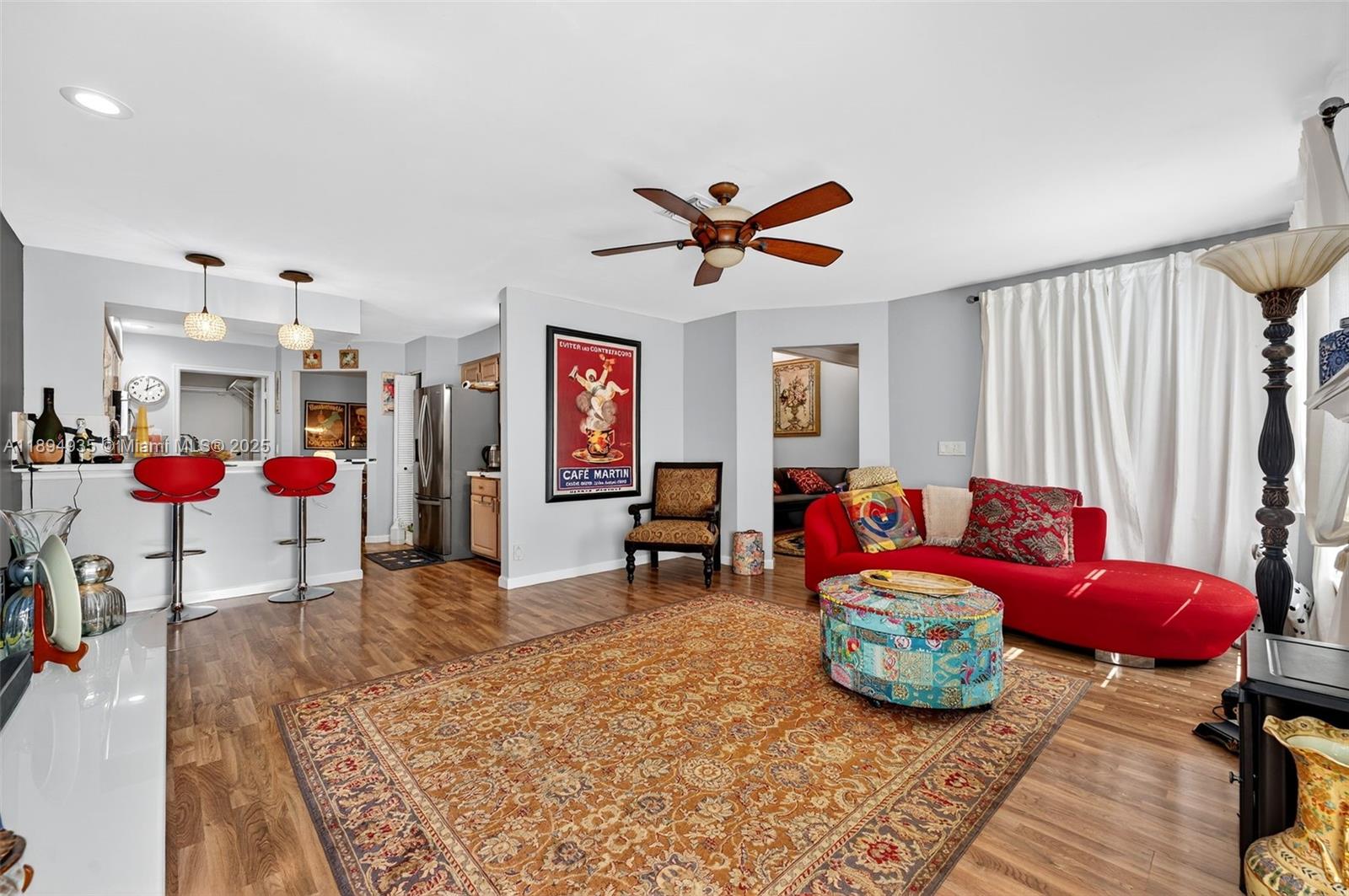 EAGLES NEST TOWNHOMES CON - Residential
