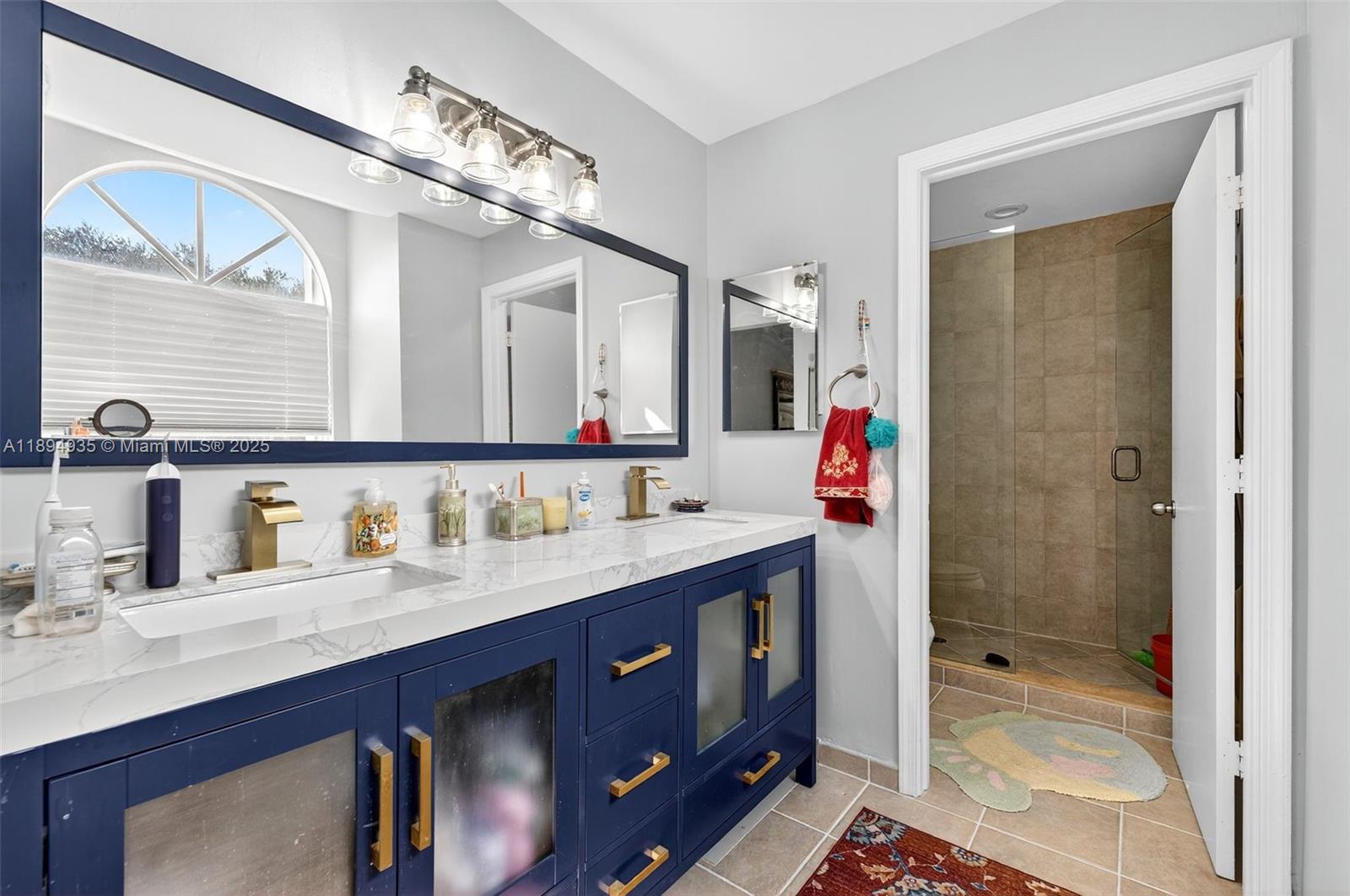 EAGLES NEST TOWNHOMES CON - Residential