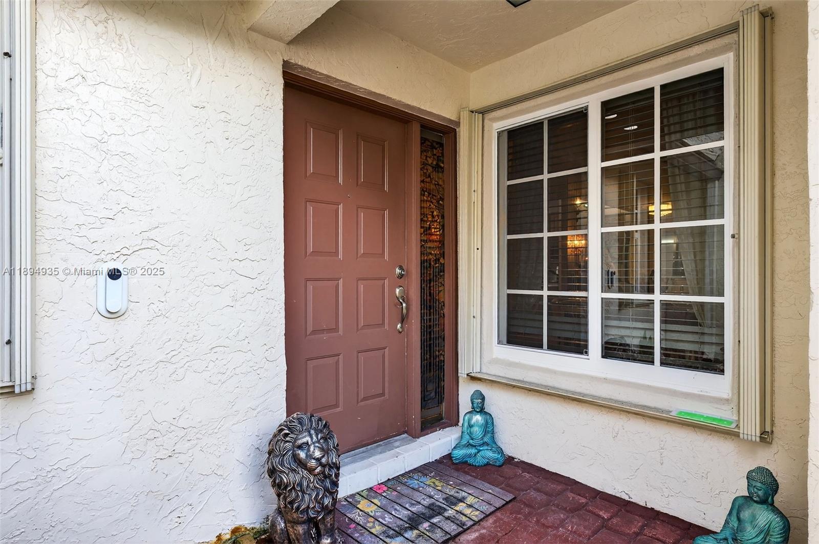 EAGLES NEST TOWNHOMES CON - Residential