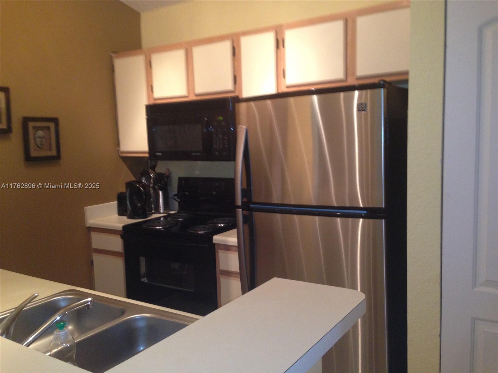 2880 N Oakland Forest Dr 313