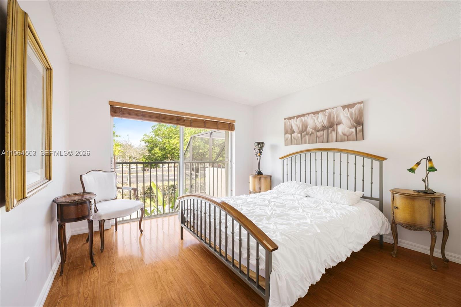 DORAL GREENS - Residential