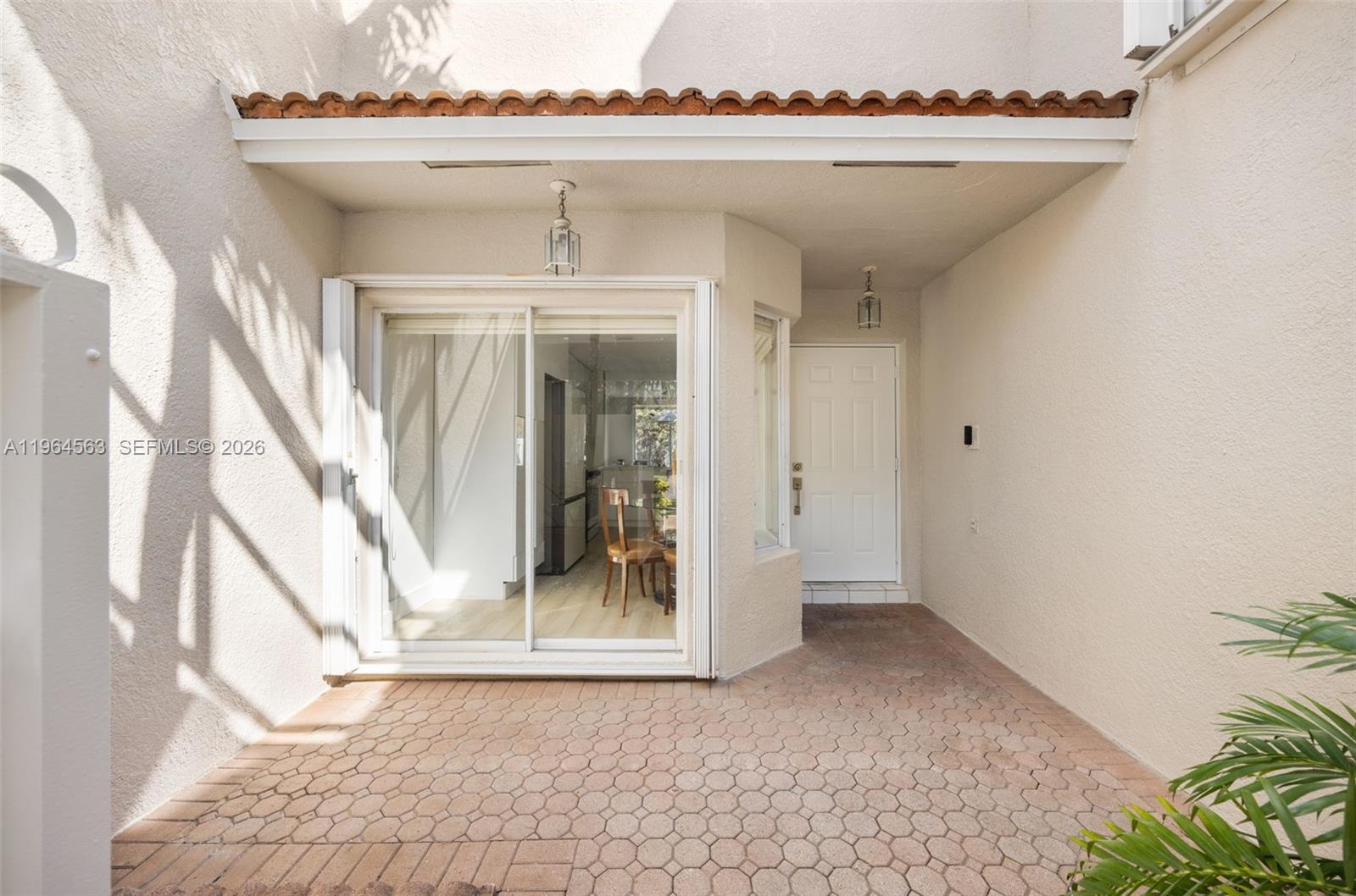 DORAL GREENS - Residential