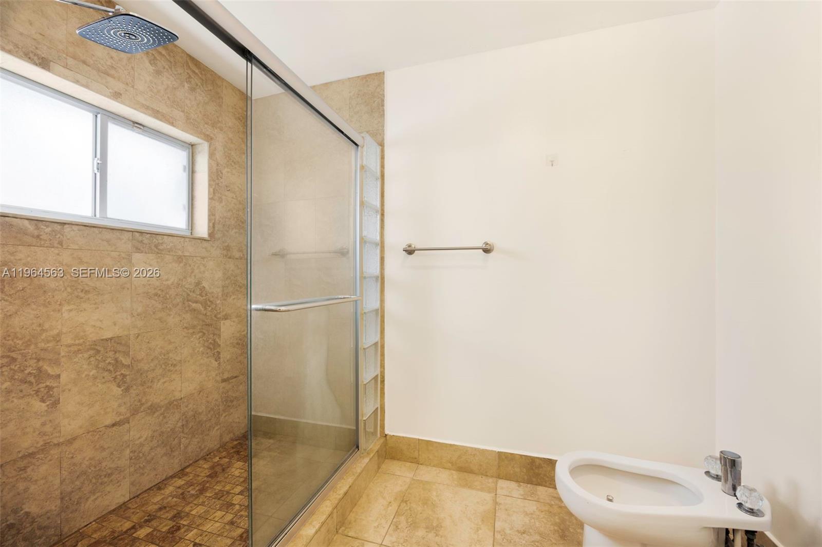 DORAL GREENS - Residential