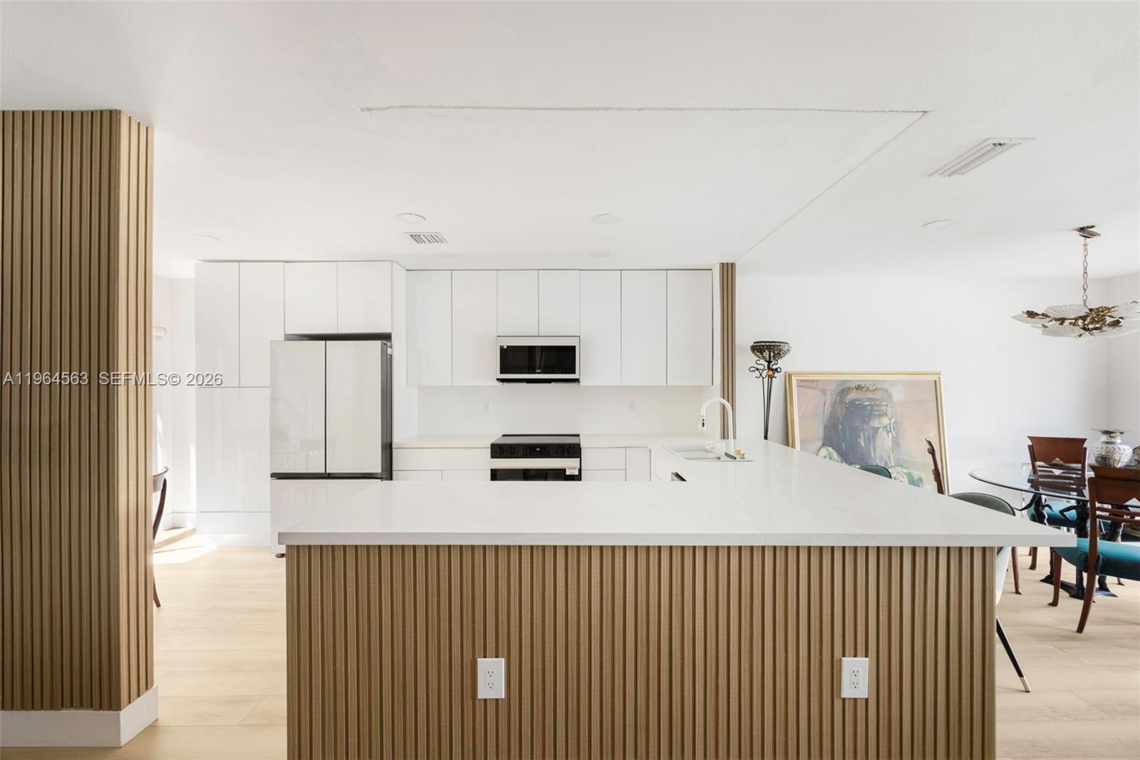 DORAL GREENS - Residential