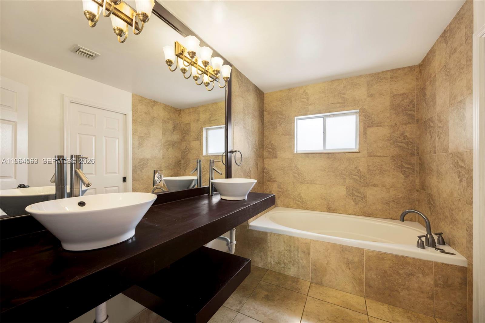 DORAL GREENS - Residential