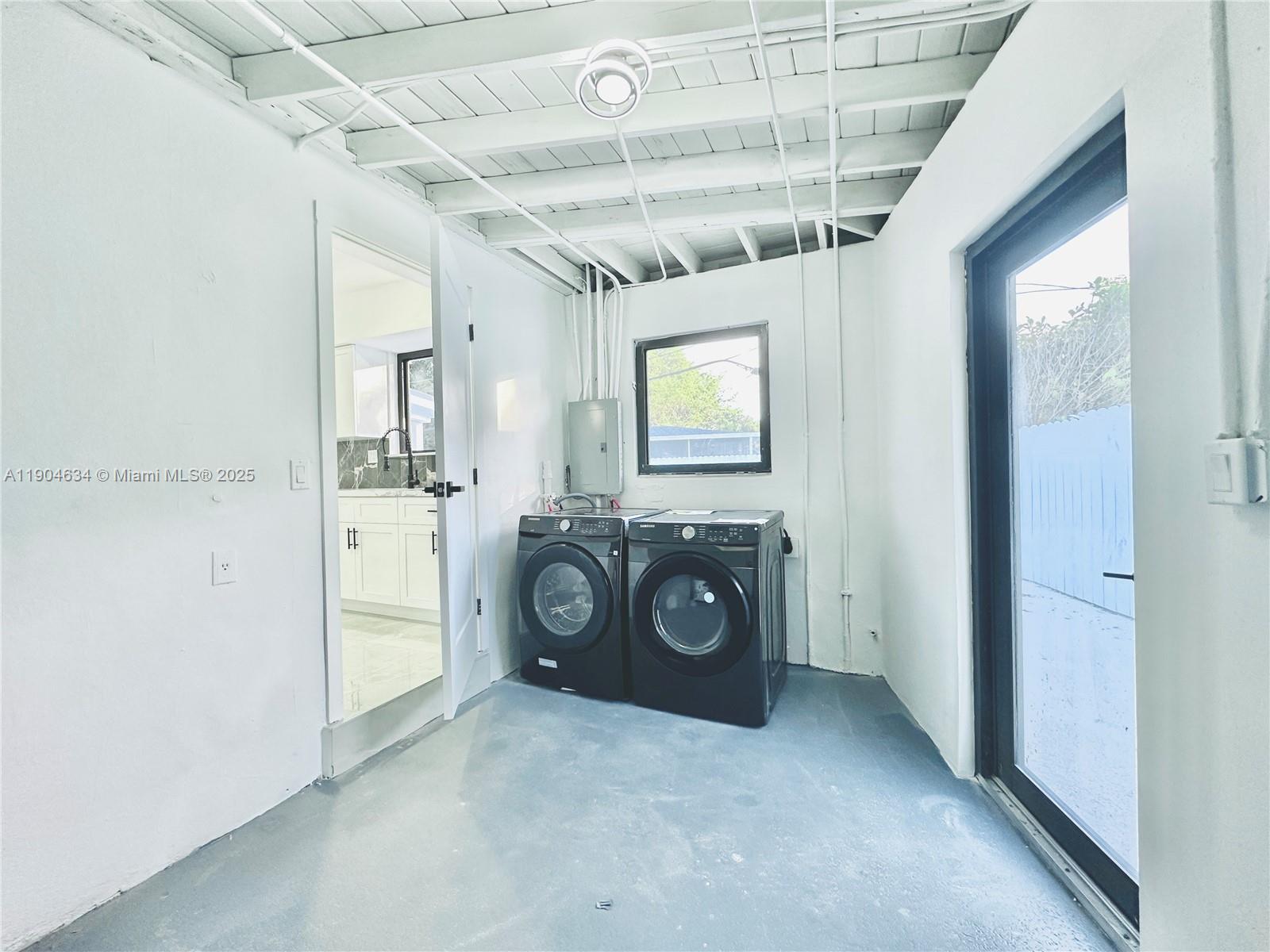 BREEZESWEPT ESTATES 2ND A - Residential