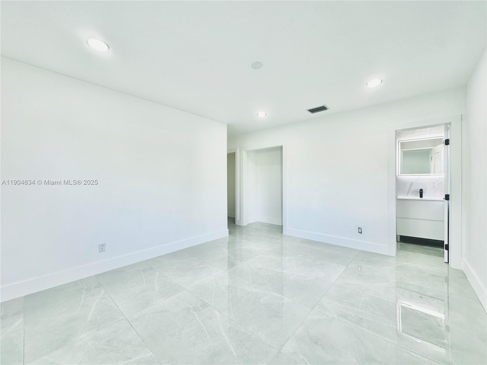 BREEZESWEPT ESTATES 2ND A - Residential