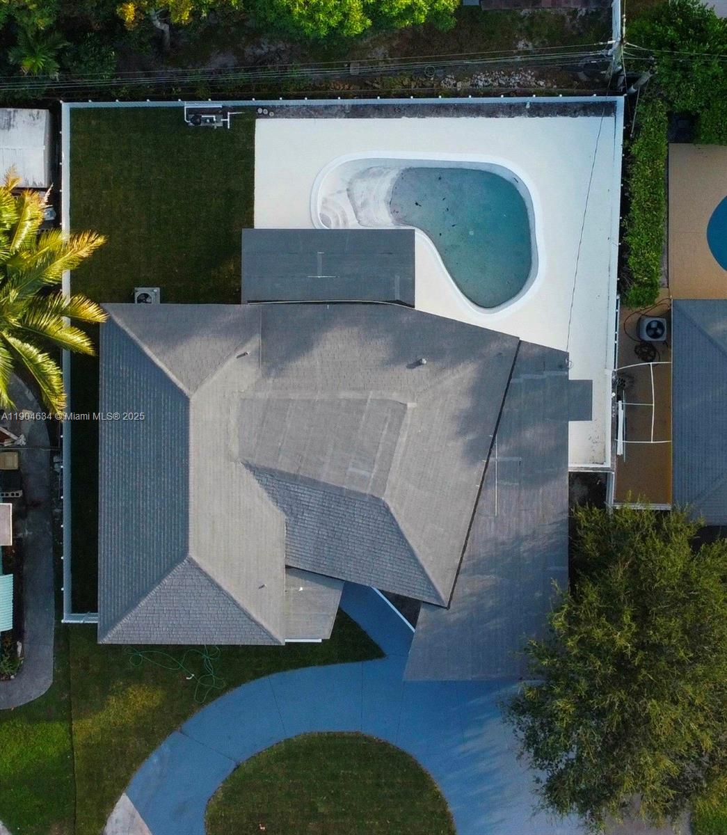 BREEZESWEPT ESTATES 2ND A - Residential