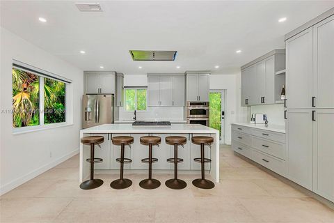 Tiny photo for 10450 NE 5th Ave, Miami Shores, FL 33138 (MLS # A11977054)