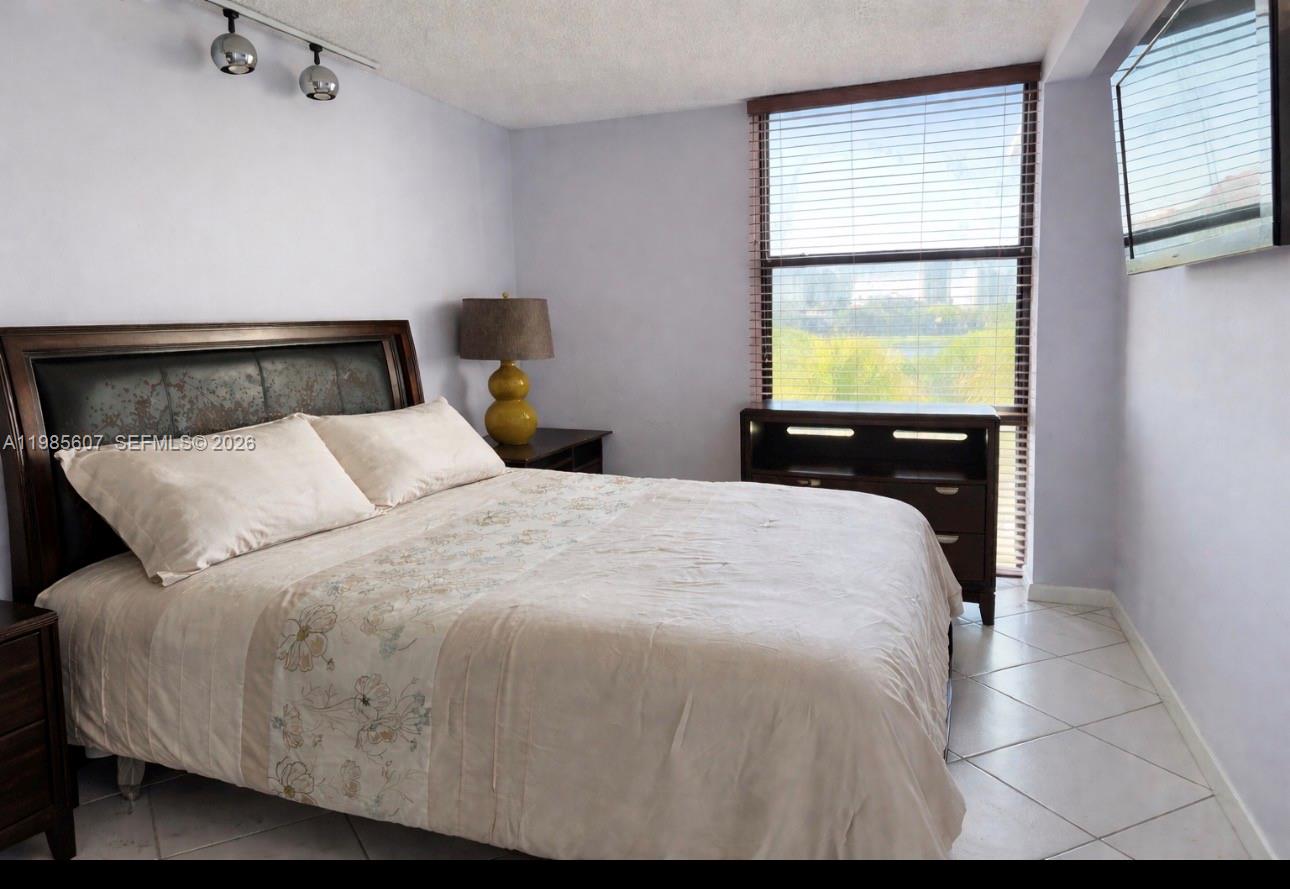 AVENTURA ELDORADO CONDO - Residential Lease