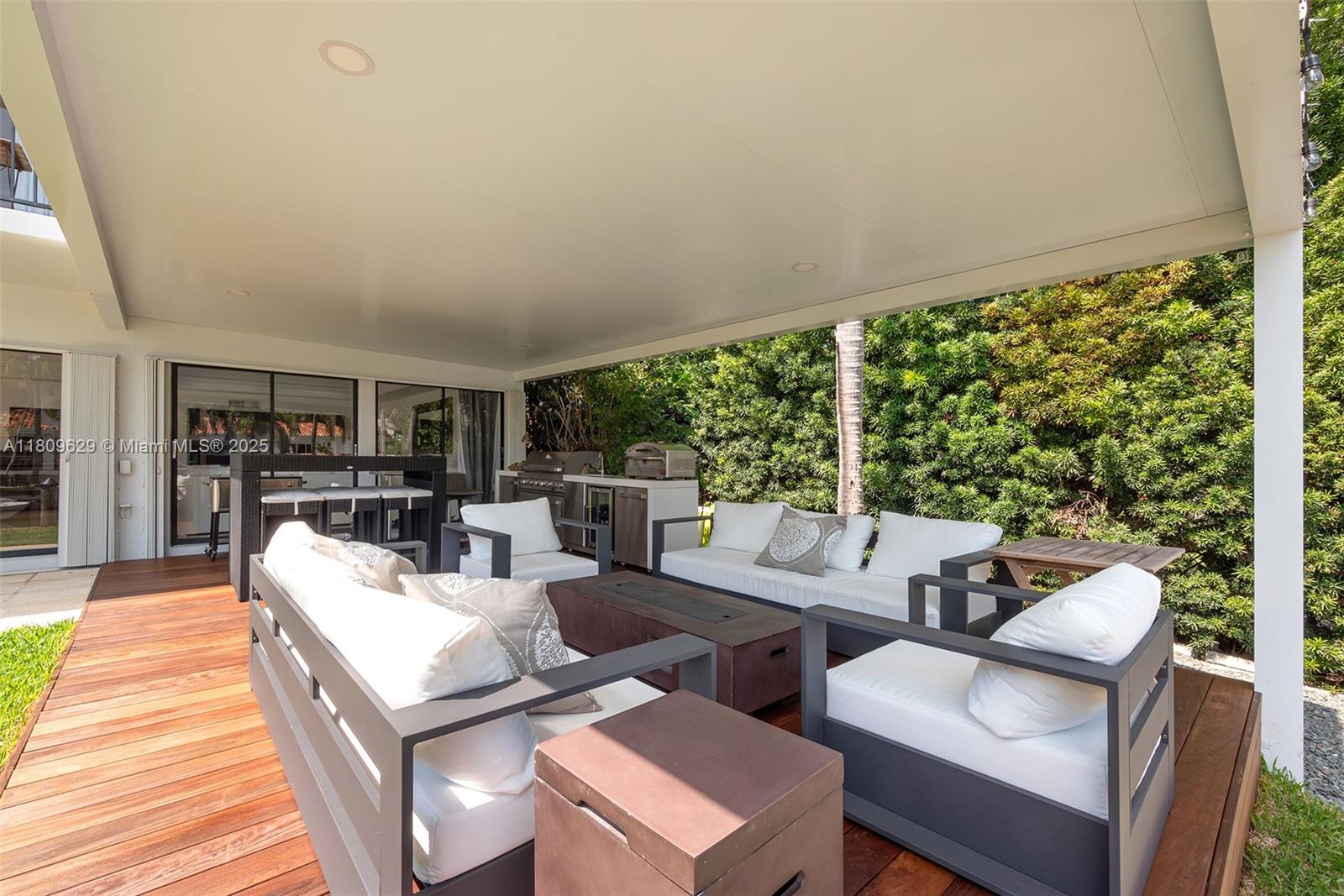 CAPE FLA SUB SEC 2 - Residential Lease