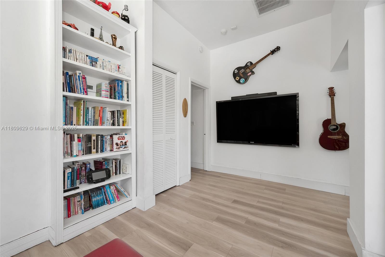 CAPE FLA SUB SEC 2 - Residential Lease