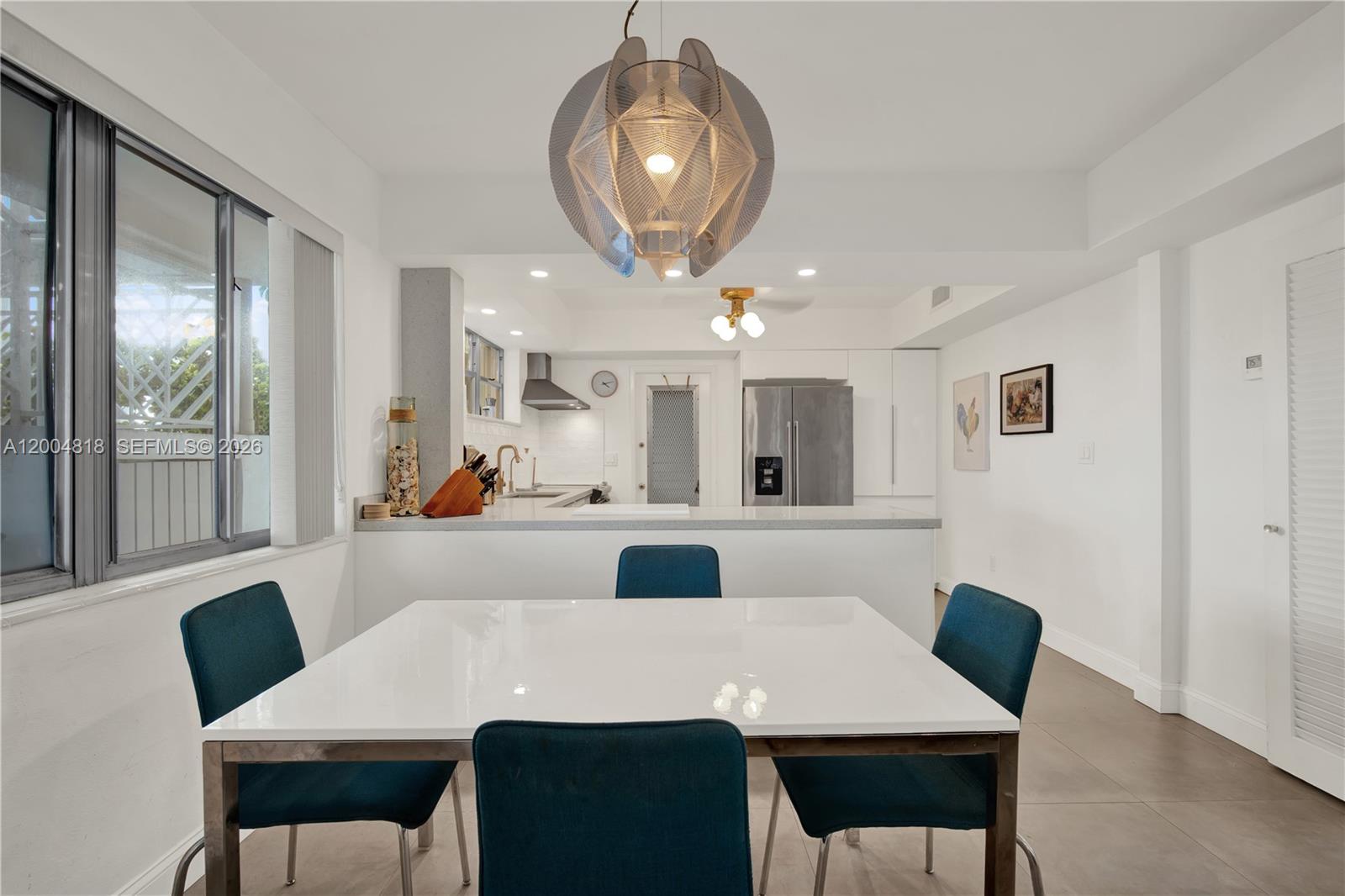 HARBOR ISLAND - Residential Lease