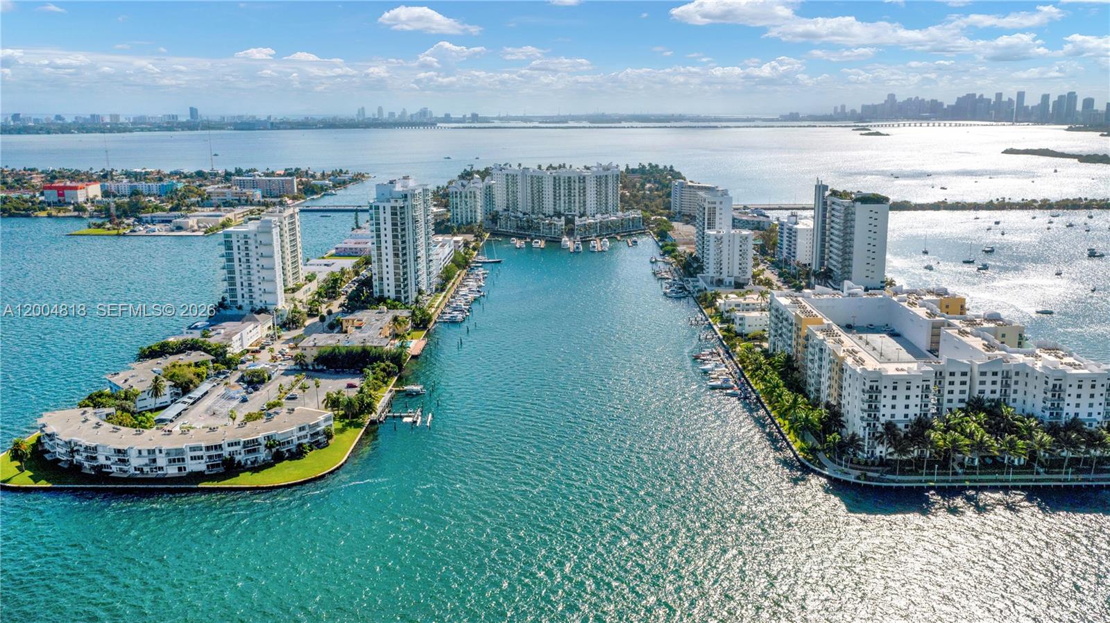 HARBOR ISLAND - Residential Lease