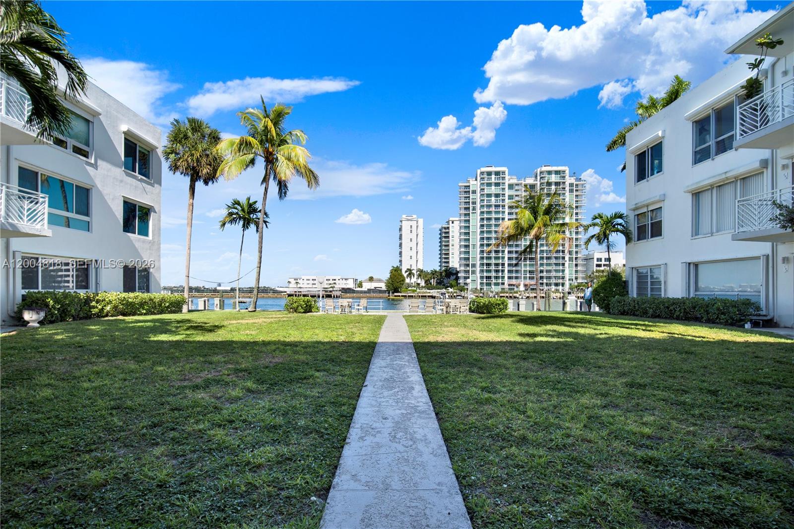 HARBOR ISLAND - Residential Lease