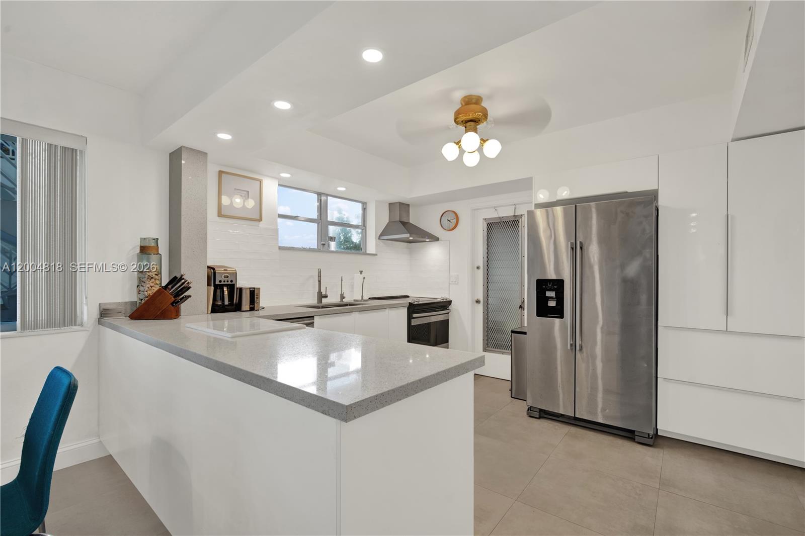 HARBOR ISLAND - Residential Lease