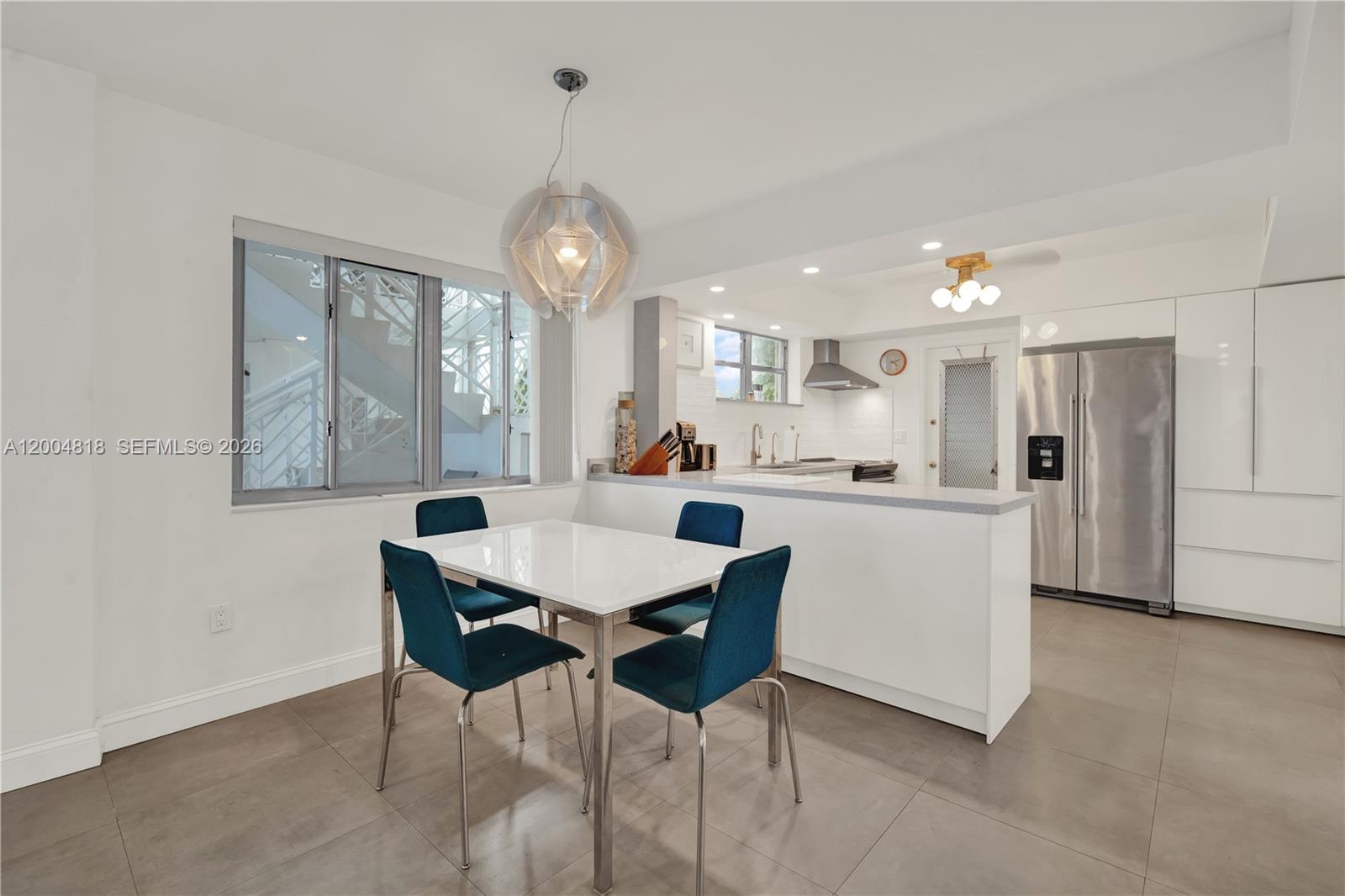 HARBOR ISLAND - Residential Lease