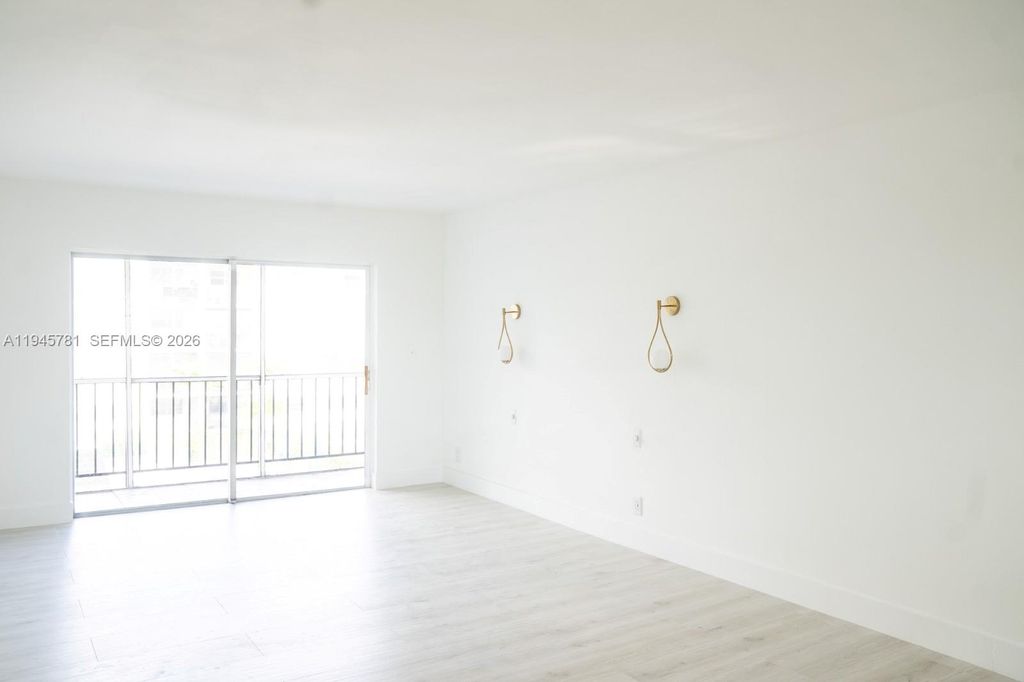 Photo of 220 SW 9th Ave #306, Hallandale Beach, FL 33009 (MLS # A11945781)