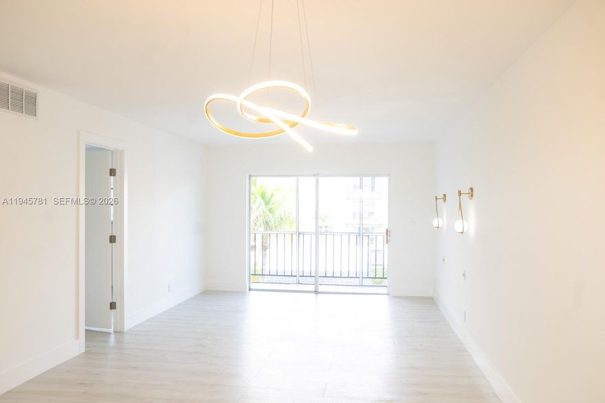 WOOOOW 2/2 CLOSE TO EVERYTHING!!!!! I95, BISCAYNE BLVD., RESTAURANTS, SUPERMARKETS AND MUCH MORE. REMODELED WITH HIGH END TEST, BRING YOUR STUFF AND MOVE IN. PORCELAIN FLOORS, SAMSUNG APPLIANCES, PLAYWOOD DESIGNED KITCHEN AND BATHROOM CABINETS, MUST SEE AND FALL IN LOVE. LOW MAINTENANCE. EZ TO SHOW. LA VIDA ES BELLA.