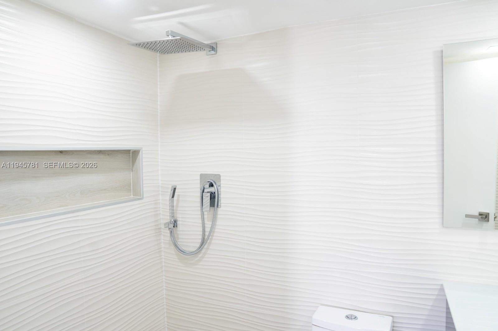 PARKSIDE TOWERS CONDO - Residential