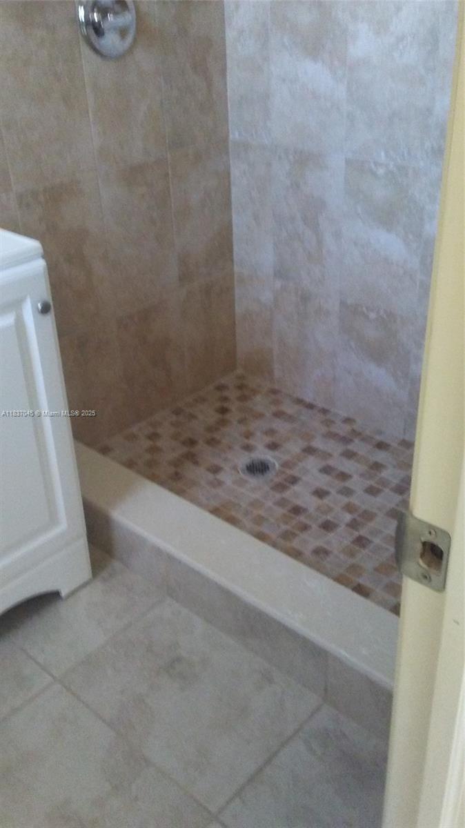 ARCH CREEK HIGHLANDS - Residential Lease