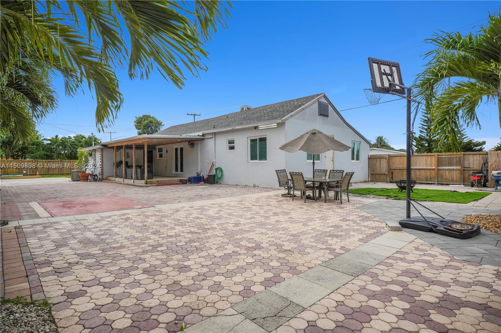 HIBISCUS PARK - Residential